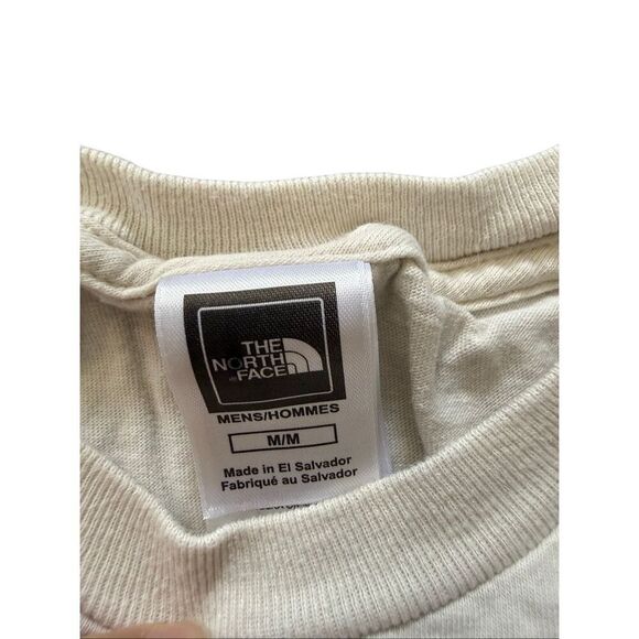 The north face tee - Picture 3 of 3
